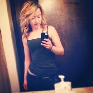 Meet your Posher, Karissa